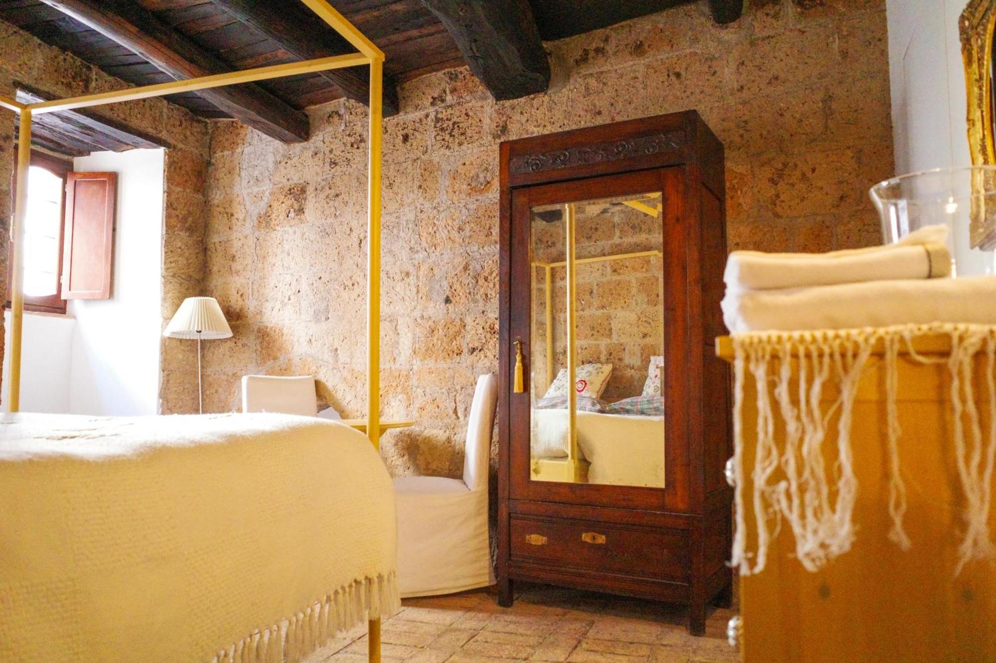 Case Di Civita Bagnoregio Exterior foto